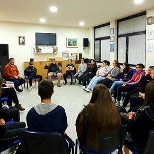 Tribina za mlade „Budite sol zemlje“ u Župi Dobrog Pastira u Brestju